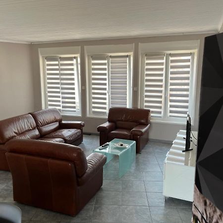 Appartement 2 Chambres Spacieuses Avec Terrasse Brouckerque Exteriör bild