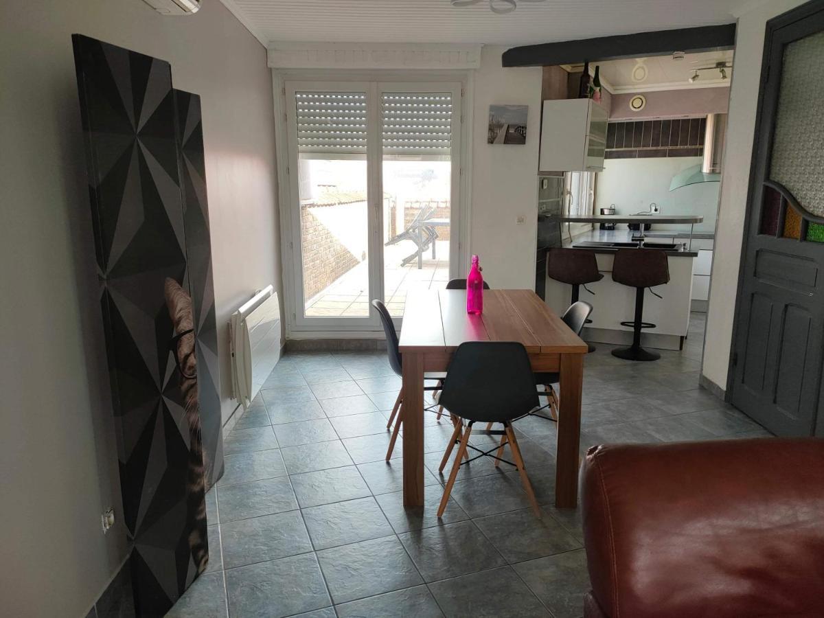 Appartement 2 Chambres Spacieuses Avec Terrasse Brouckerque Exteriör bild
